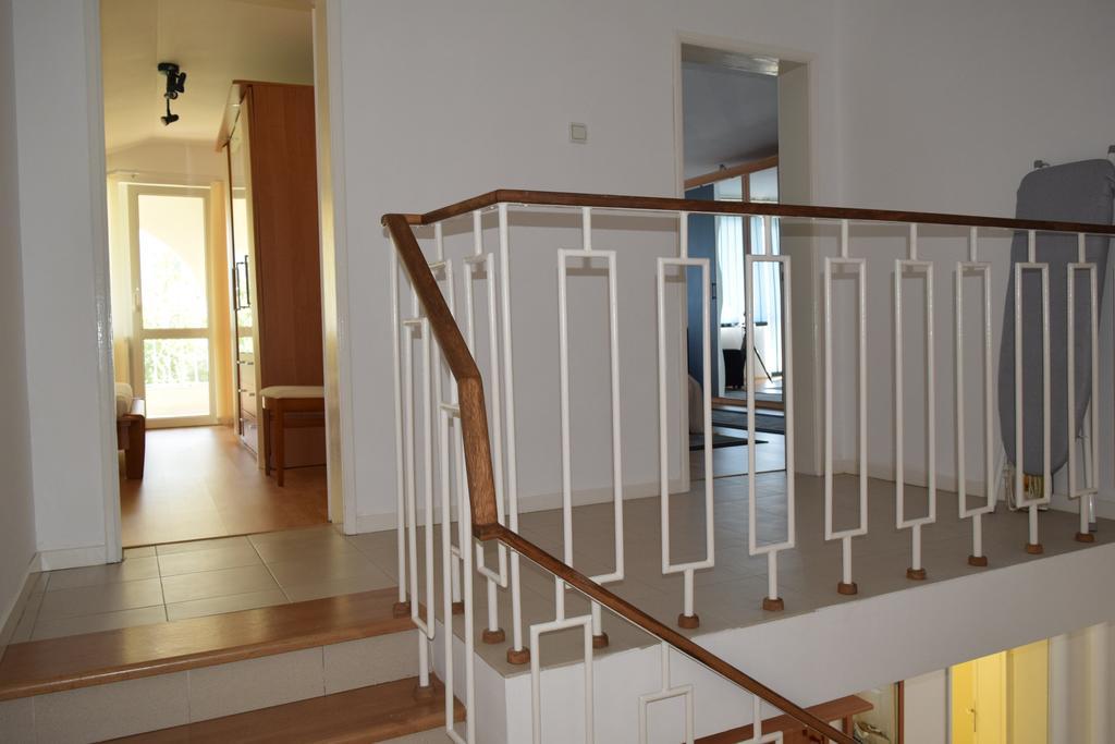 Hotel Eva Ravda Bagian luar foto