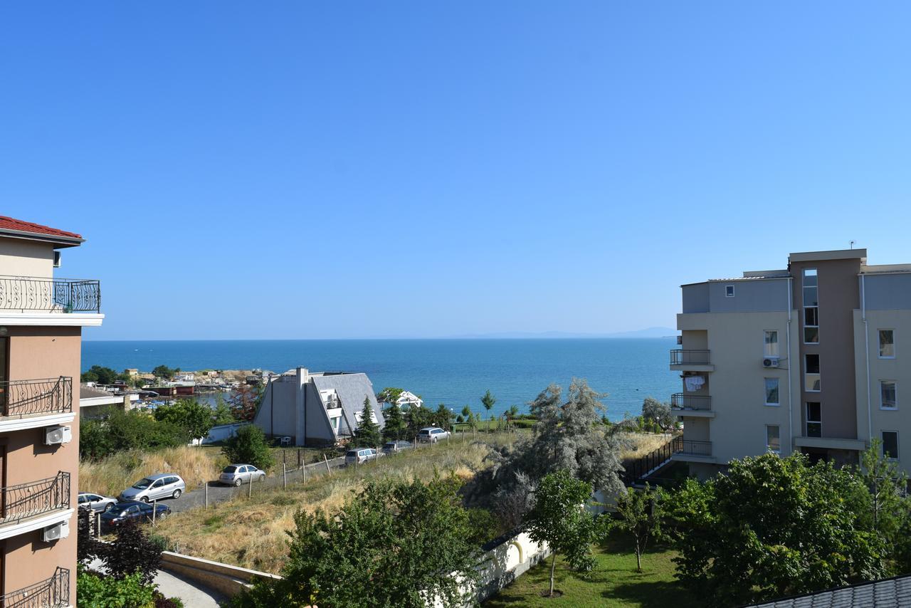 Hotel Eva Ravda Bagian luar foto